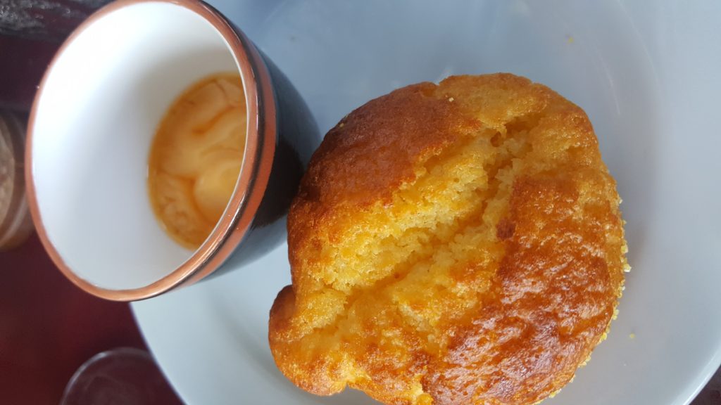 Majsbrød med tabascosmør